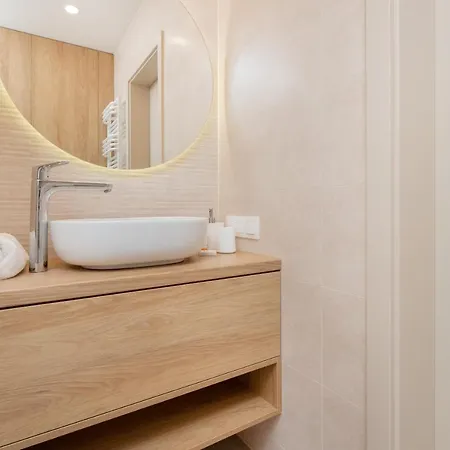 Beaufort Estate By Renters * Gdynia